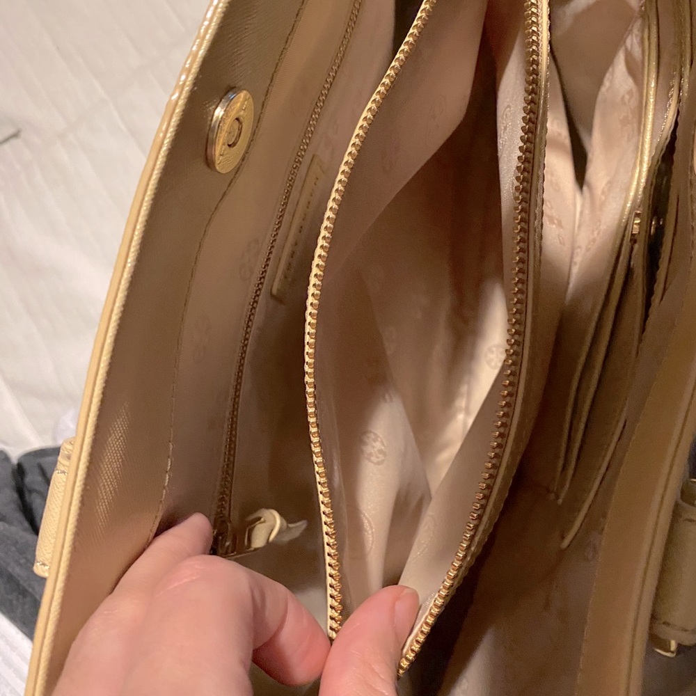 Authentic Tory Burch tote bag - Picture 7 of 8